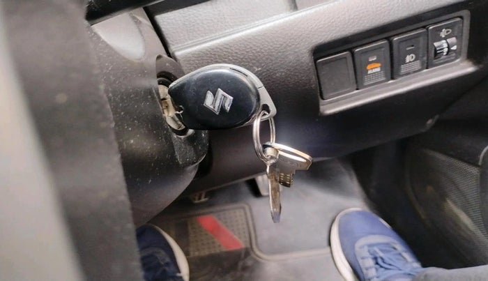 2015 Maruti Swift VDI, Diesel, Manual, 1,42,749 km, interior