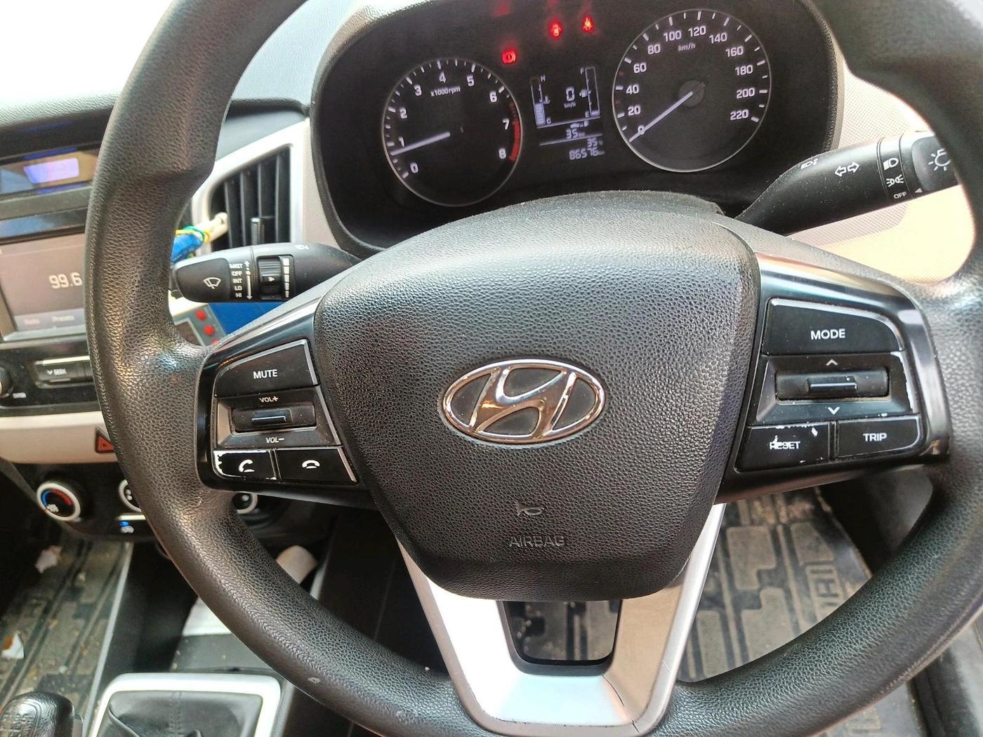 2018 Hyundai Creta E PLUS 1.6 PETROL, Petrol, Manual, 86,576 km, interior