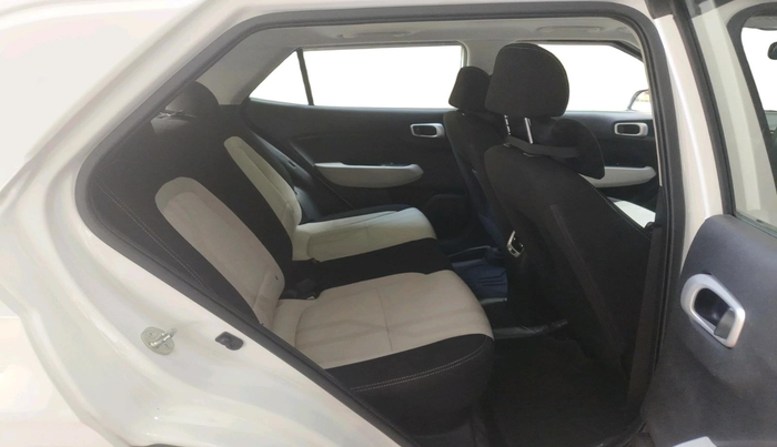 2025 Hyundai VENUE S Plus 1.2 Petrol MT, Petrol, Manual, 13,204 km, interior