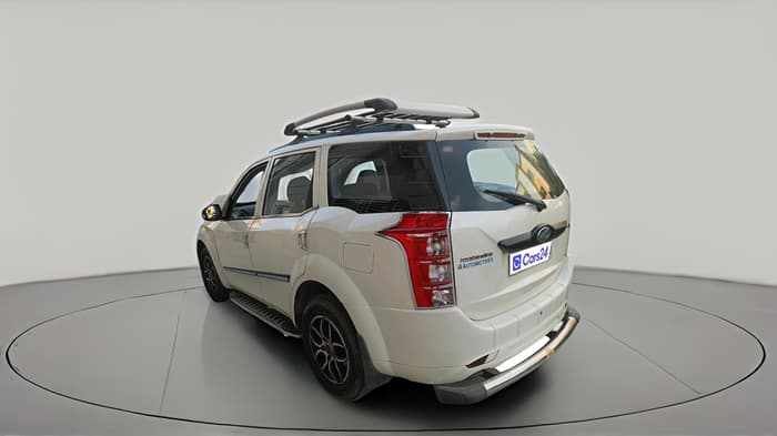 2016 Mahindra XUV500 W4, Diesel, Manual, 94,661 km, exterior