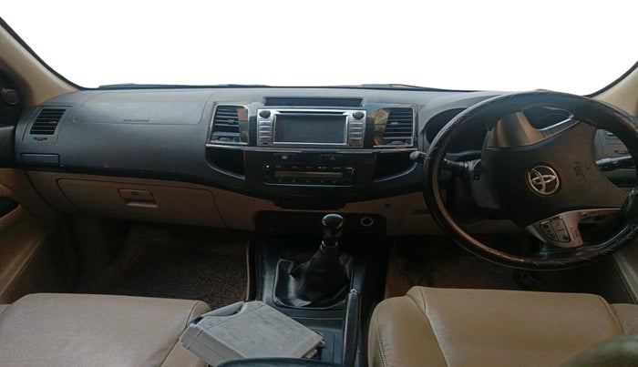 2014 Toyota Fortuner 3.0 4X2 MT, Diesel, Manual, 1,45,581 km, interior