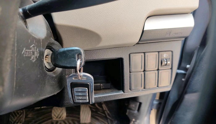 2014 Maruti Wagon R 1.0 LXI, Petrol, Manual, 87,444 km, interior