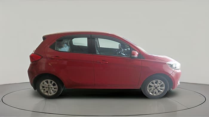 2017 Tata Tiago XZ PETROL, Petrol, Manual, 1,42,958 km, exterior