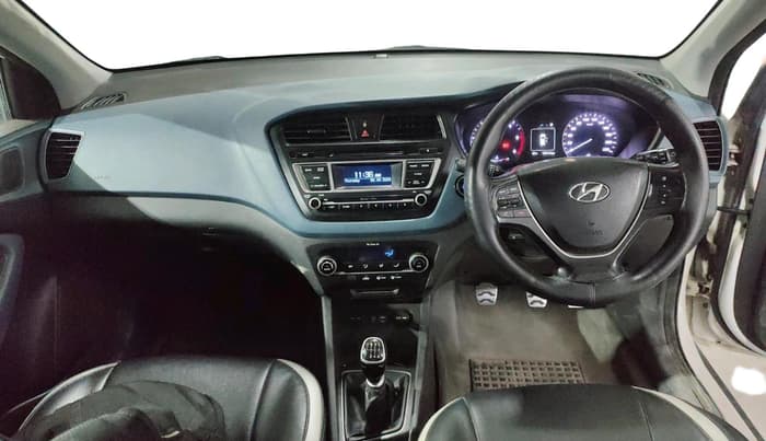 2015 Hyundai i20 Active 1.4 SX, Diesel, Manual, 1,48,147 km, interior