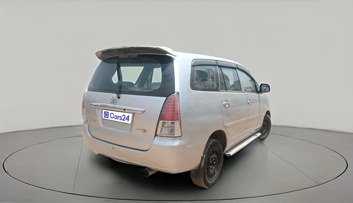 2008 Toyota Innova G4 2.5 8 STR, Diesel, Manual, 2,09,685 km, exterior