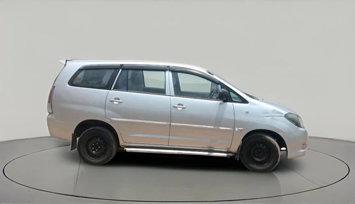 2008 Toyota Innova G4 2.5 8 STR, Diesel, Manual, 2,09,685 km, exterior