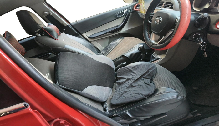 2016 Tata Tiago XZ DIESEL, Diesel, Manual, 1,25,953 km, interior