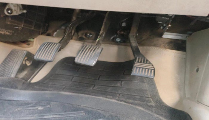 2011 Hyundai Accent EXECUTIVE LPG, Petrol, Manual, 1,09,344 km, interior