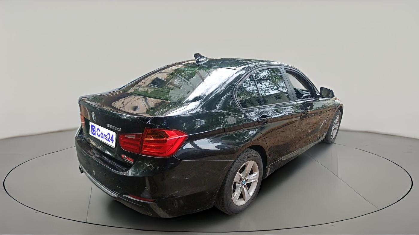 2013 BMW 3 Series 320d, Diesel, Automatic, 1,71,211 km, exterior