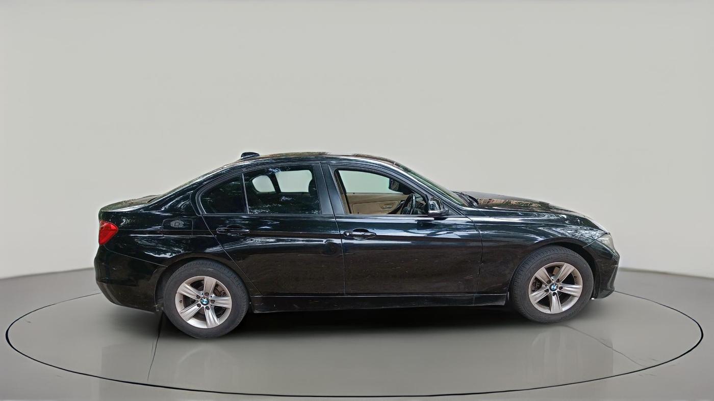 2013 BMW 3 Series 320d, Diesel, Automatic, 1,71,211 km, exterior