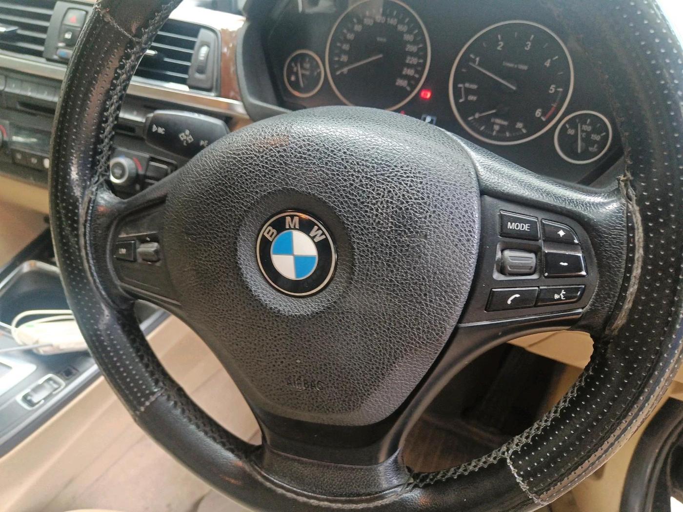2013 BMW 3 Series 320d, Diesel, Automatic, 1,71,211 km, interior