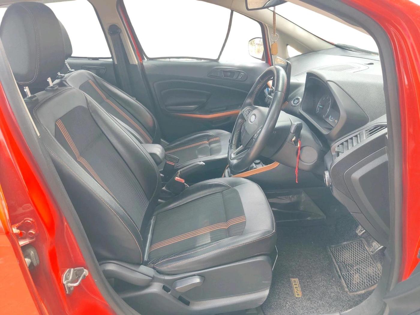 2019 Ford Ecosport TITANIUM 1.5L SPORTS(SUNROOF) DIESEL, Diesel, Manual, 76,605 km, interior