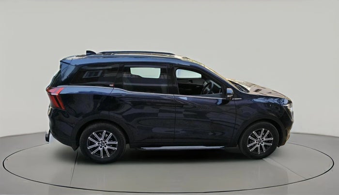 2022 Mahindra XUV700 AX 7 LUXURY D AT 7 STR, Diesel, Automatic, 79,653 km, exterior