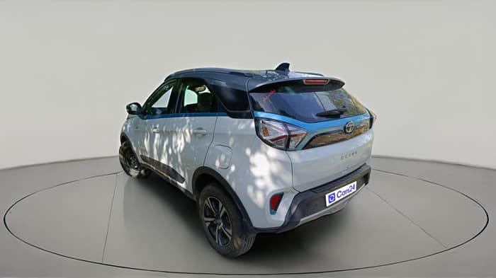 2022 Tata NEXON EV XZ PLUS LUX, Electric, Automatic, 1,10,671 km, exterior
