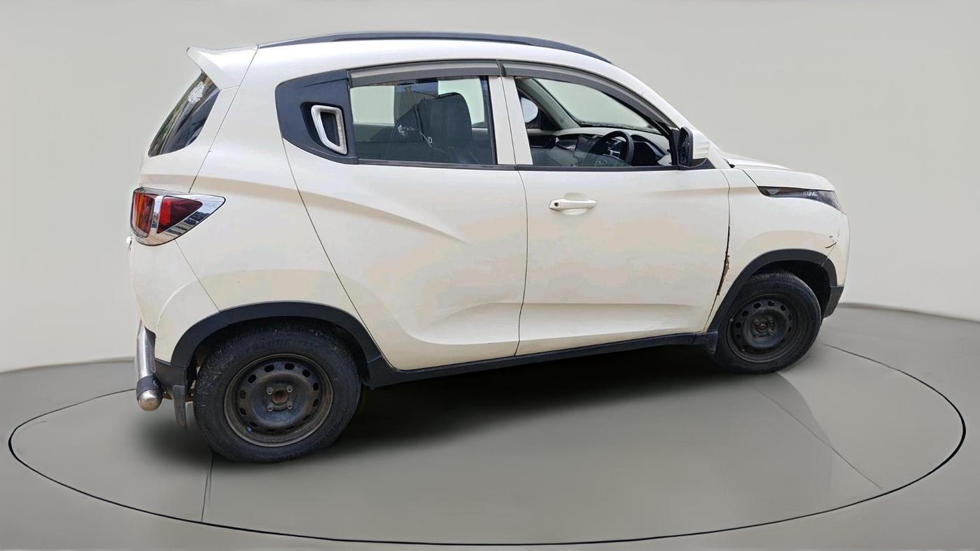 2016 Mahindra Kuv100 K4 D 6 STR, Diesel, Manual, 1,38,068 km, exterior