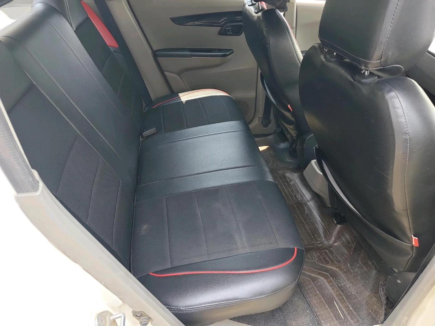 2016 Mahindra Kuv100 K4 D 6 STR, Diesel, Manual, 1,38,068 km, interior