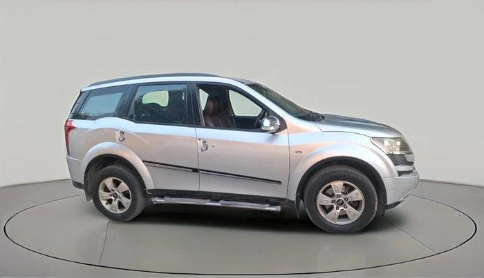 2013 Mahindra XUV500 W8, Diesel, Manual, 1,82,123 km, exterior