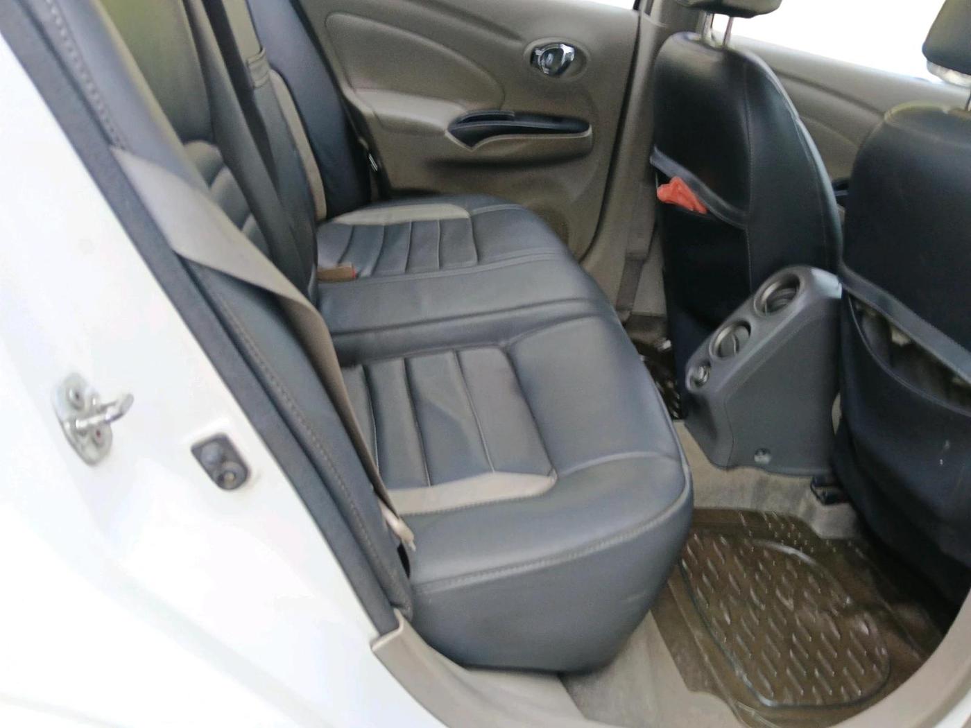 2012 Nissan Sunny XV DIESEL, Diesel, Manual, 1,15,224 km, interior