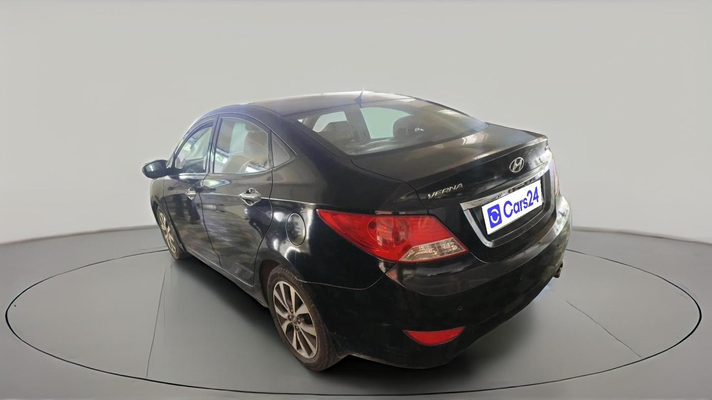 2014 Hyundai Verna FLUIDIC 1.6 CRDI SX OPT, Diesel, Manual, 2,57,125 km, exterior