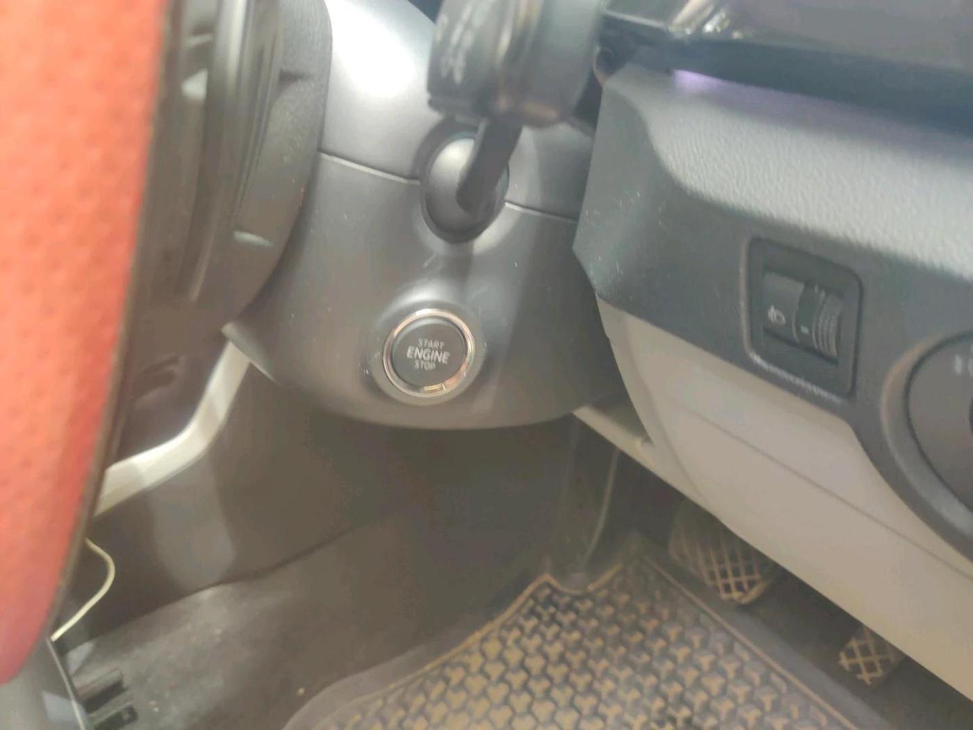 2022 Skoda KUSHAQ STYLE 1.0L TSI AT, Petrol, Automatic, 25,000 km, interior