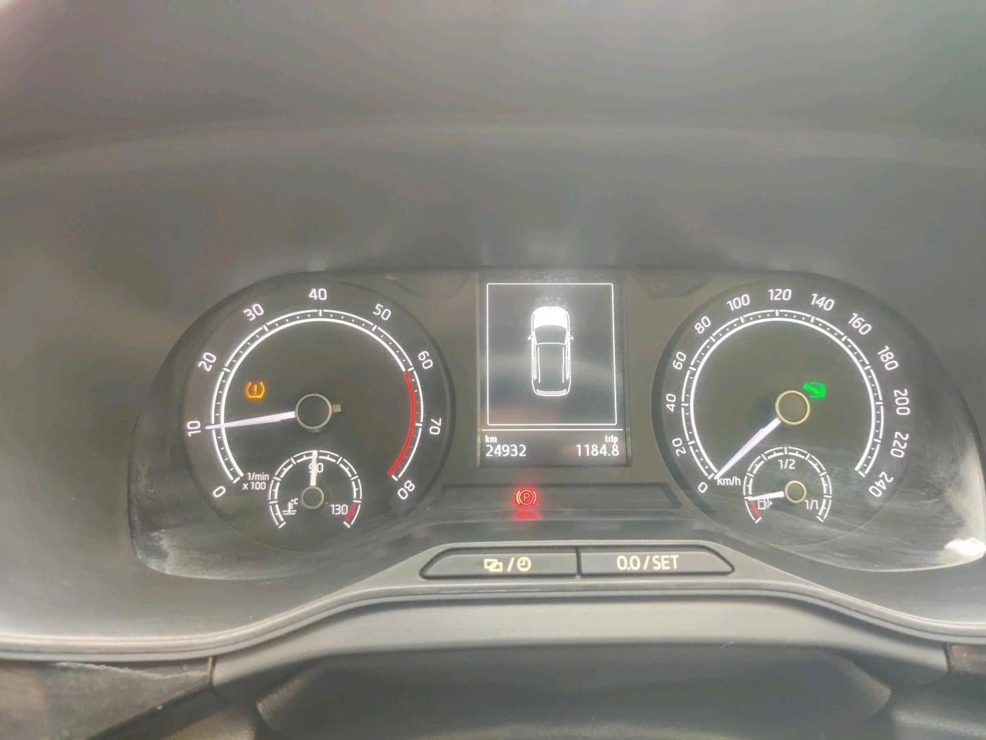 2022 Skoda KUSHAQ STYLE 1.0L TSI AT, Petrol, Automatic, 25,000 km, interior