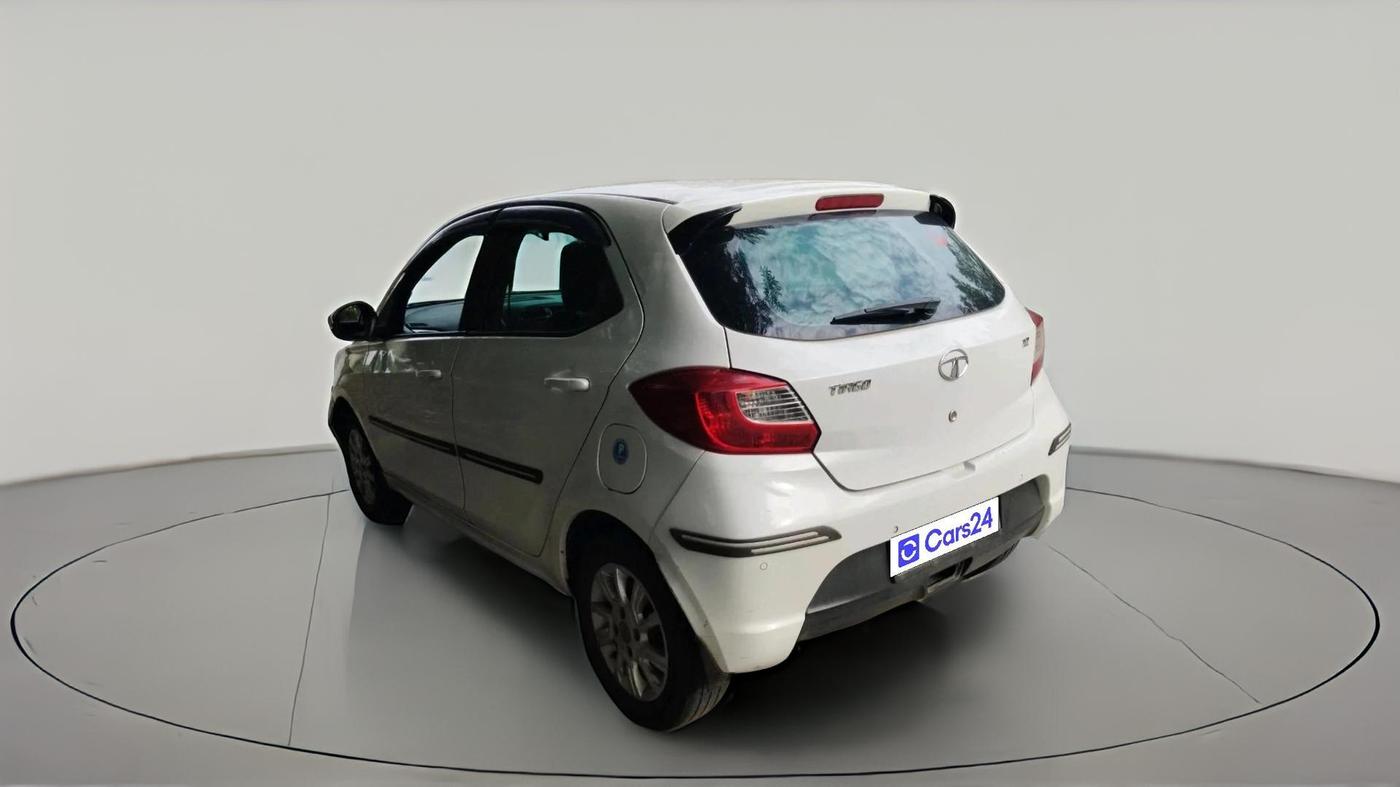 2018 Tata Tiago XZ PETROL, Petrol, Manual, 1,35,559 km, exterior