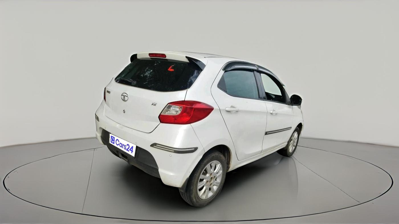 2018 Tata Tiago XZ PETROL, Petrol, Manual, 1,35,559 km, exterior