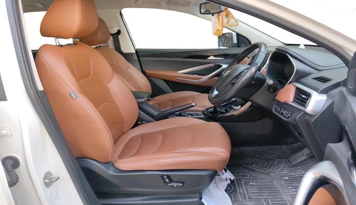 2020 MG HECTOR PLUS SHARP 2.0 DIESEL TURBO MT 6-STR, Diesel, Manual, 88,511 km, interior