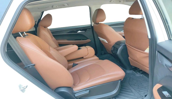 2020 MG HECTOR PLUS SHARP 2.0 DIESEL TURBO MT 6-STR, Diesel, Manual, 88,511 km, interior