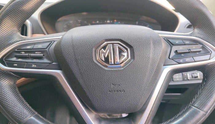 2020 MG HECTOR PLUS SHARP 2.0 DIESEL TURBO MT 6-STR, Diesel, Manual, 88,511 km, interior