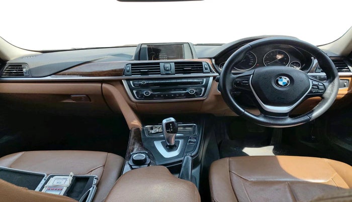 2014 BMW 3 Series 320D LUXURYLINE, Diesel, Automatic, 82,177 km, interior