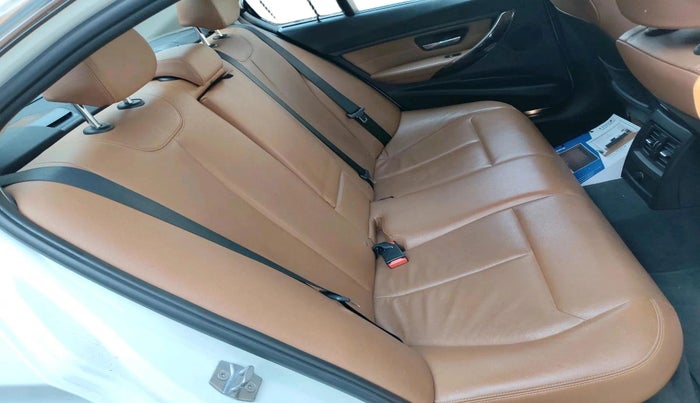 2014 BMW 3 Series 320D LUXURYLINE, Diesel, Automatic, 82,177 km, interior