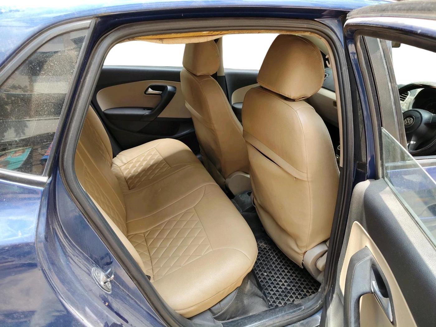 2013 Volkswagen Polo HIGHLINE DIESEL, Diesel, Manual, 1,67,210 km, interior