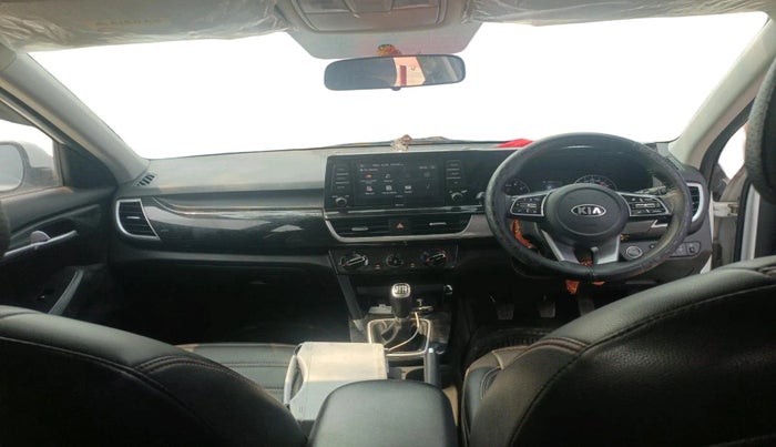 2021 KIA SELTOS HTK PLUS 1.5, Petrol, Manual, 67,472 km, interior