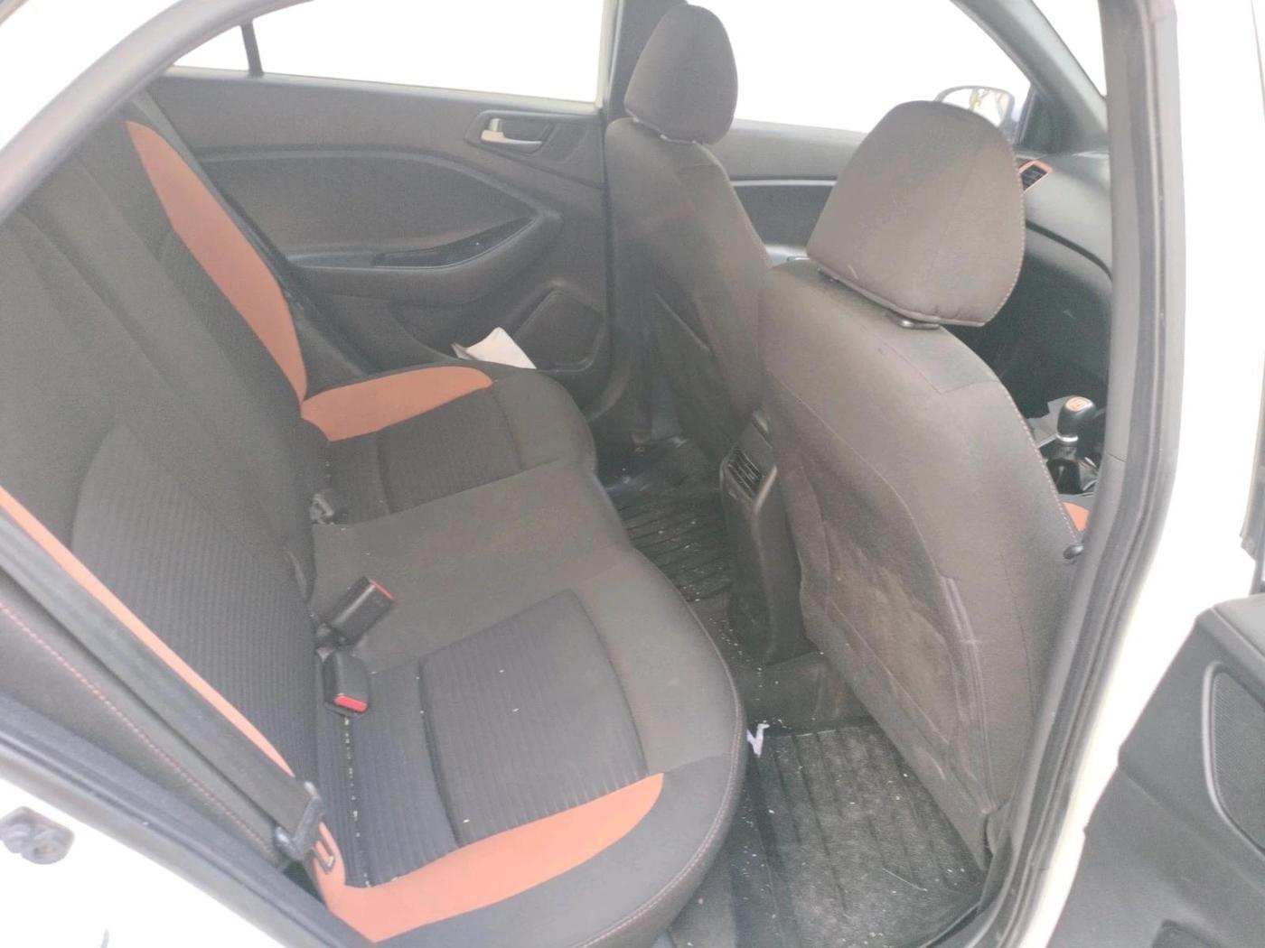 2015 Hyundai i20 Active 1.2 SX, Petrol, Manual, 63,202 km, interior