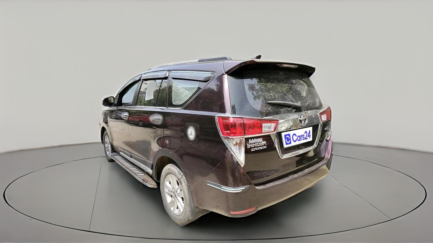 2017 Toyota Innova Crysta 2.8 ZX AT 7 STR, Diesel, Automatic, 1,61,465 km, exterior