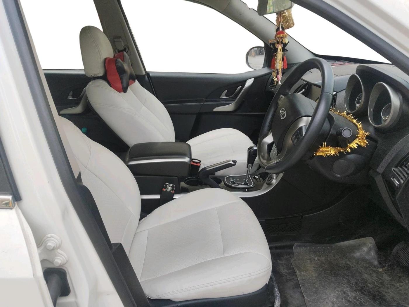 2021 Mahindra XUV500 W9 AT, Diesel, Automatic, 68,398 km, interior