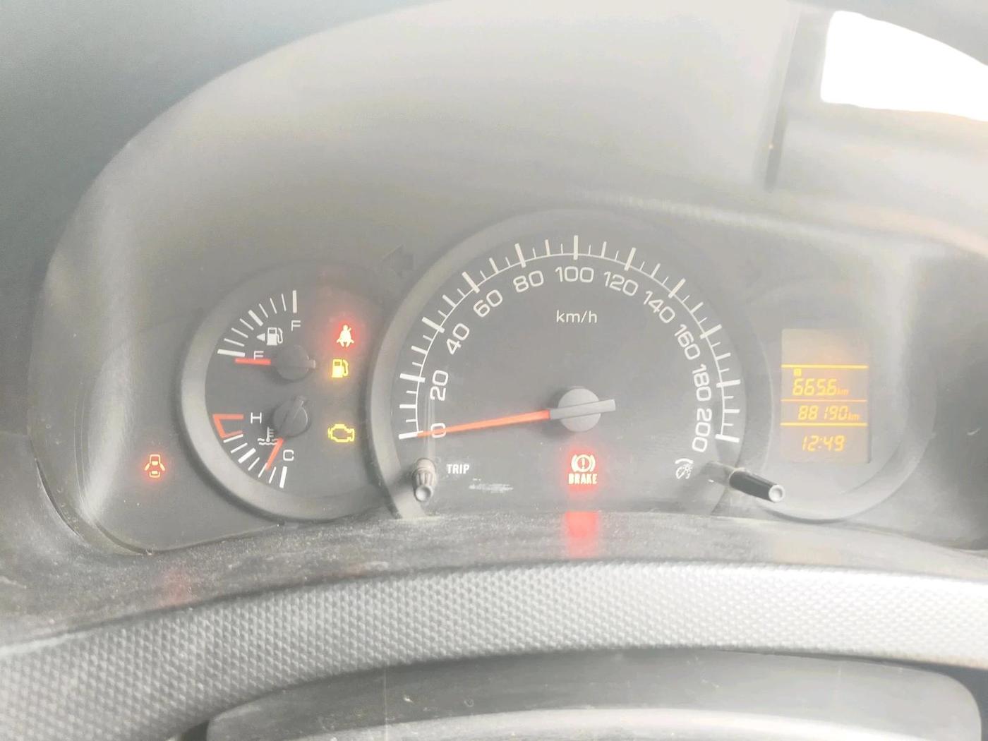 2011 Maruti Swift LXI, Petrol, Manual, 88,190 km, interior