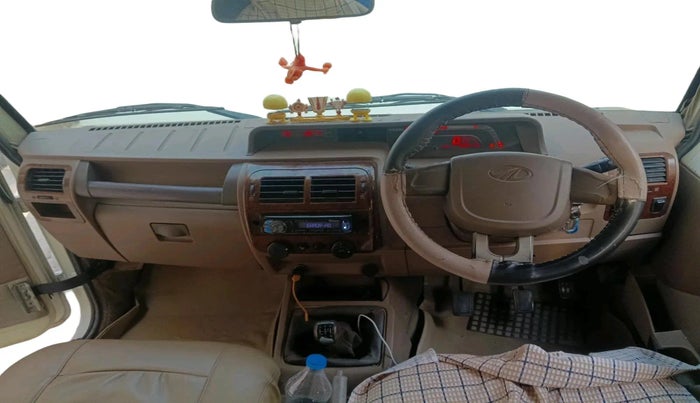 2013 Mahindra Bolero ZLX BS IV, Diesel, Manual, 1,29,671 km, interior