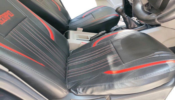 2021 Mahindra Scorpio S5, Diesel, Manual, 28,066 km, interior