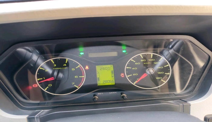 2021 Mahindra Scorpio S5, Diesel, Manual, 28,066 km, interior