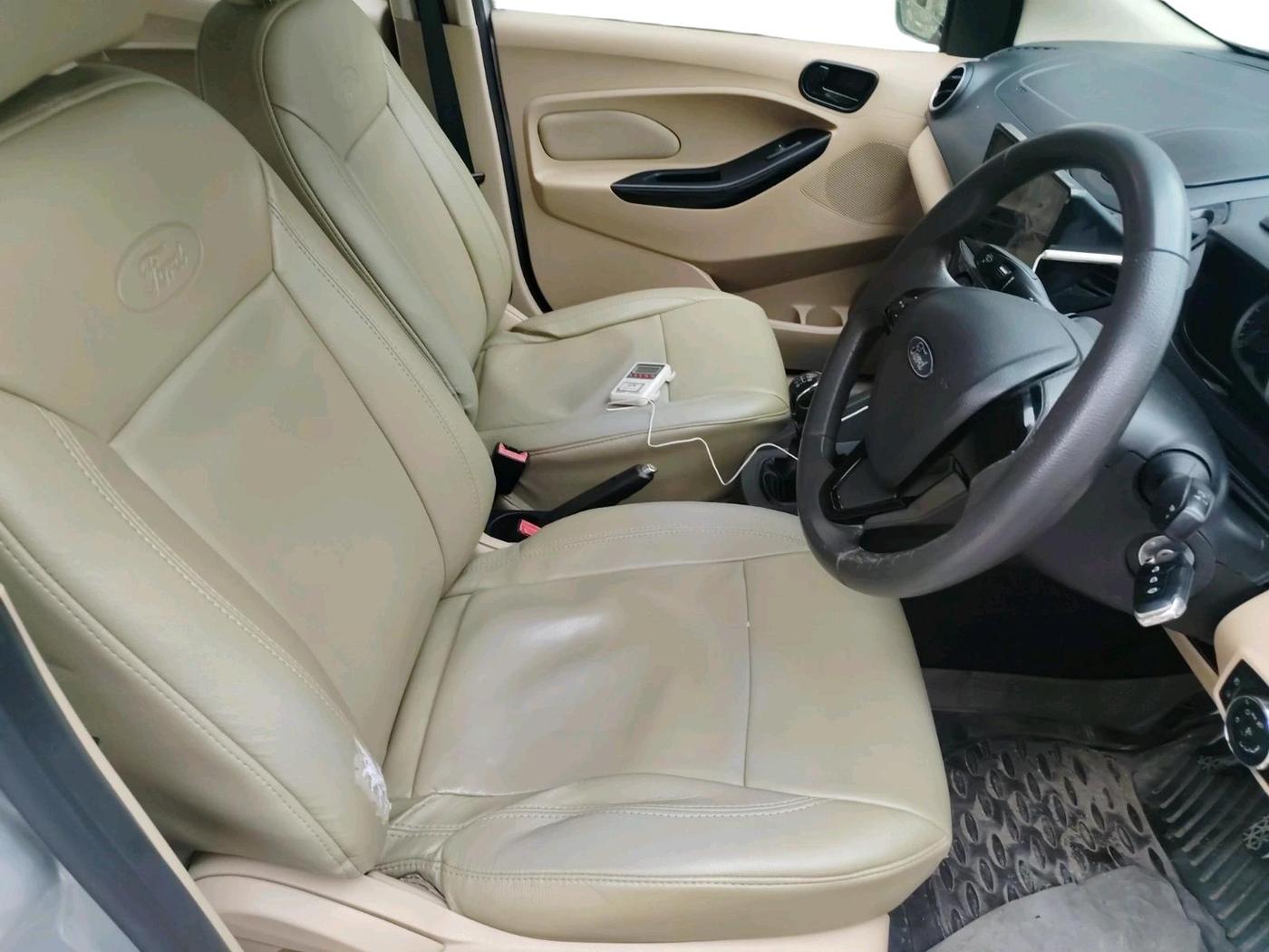 2017 Ford Figo Aspire TITANIUM 1.2 PETROL, Petrol, Manual, 95,256 km, interior