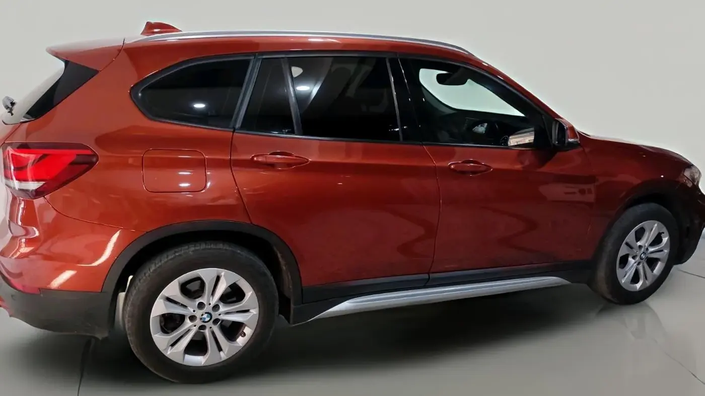 2021 BMW X1 sDrive20i xLine, Petrol, Automatic, 17,233 km, exterior