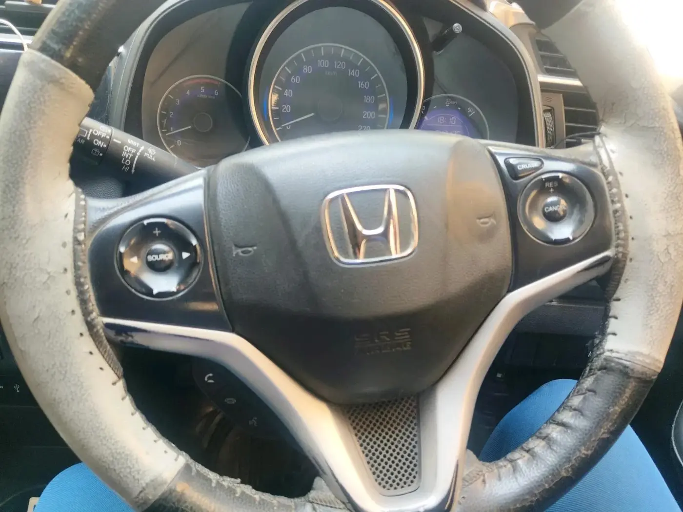 2017 Honda WR-V 1.5L I-DTEC VX MT, Diesel, Manual, 2,43,136 km, interior
