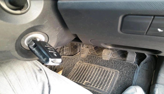 2022 Tata PUNCH PURE MT, Petrol, Manual, 23,838 km, interior