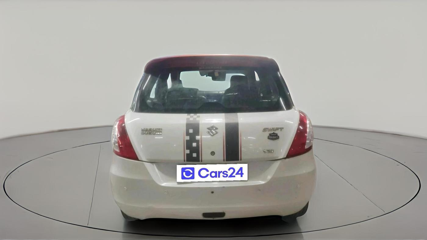 2015 Maruti Swift VXI, Petrol, Manual, 1,98,803 km, exterior