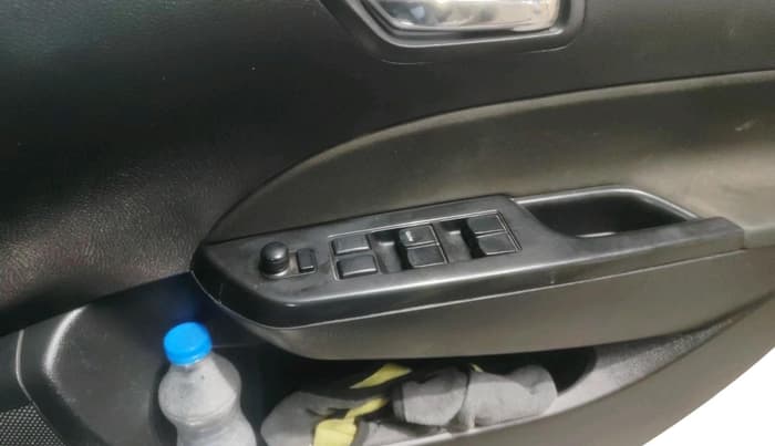 2015 Maruti Swift VXI, Petrol, Manual, 1,98,803 km, interior