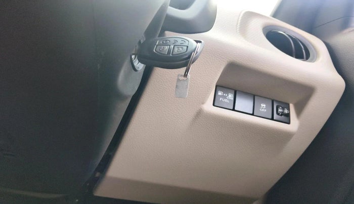 2025 Maruti New Wagon-R VXI CNG 1.0, CNG, Manual, 20,950 km, interior