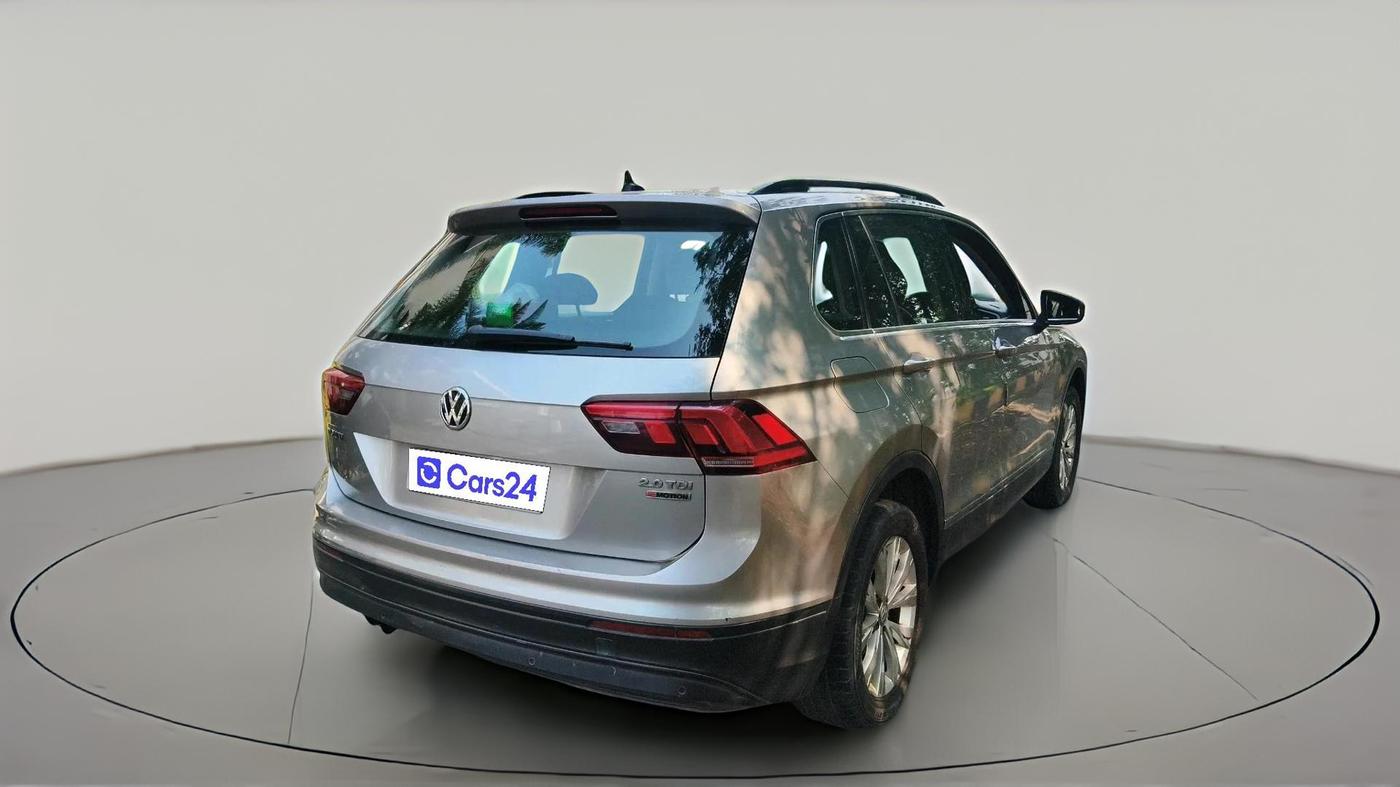 2017 Volkswagen TIGUAN COMFORTLINE TDI AT, Diesel, Automatic, 1,18,174 km, exterior
