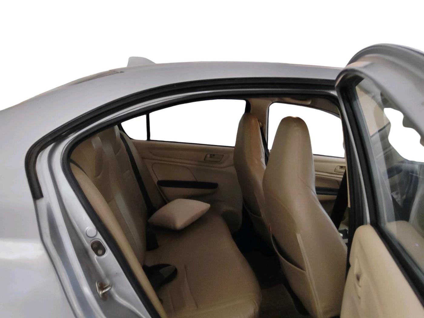 2020 Honda Amaze 1.2L I-VTEC E, Petrol, Manual, 1,29,229 km, interior